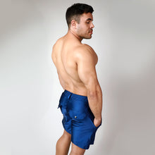 Cargar imagen en el visor de la galería, BOLD WAVE SHORTS